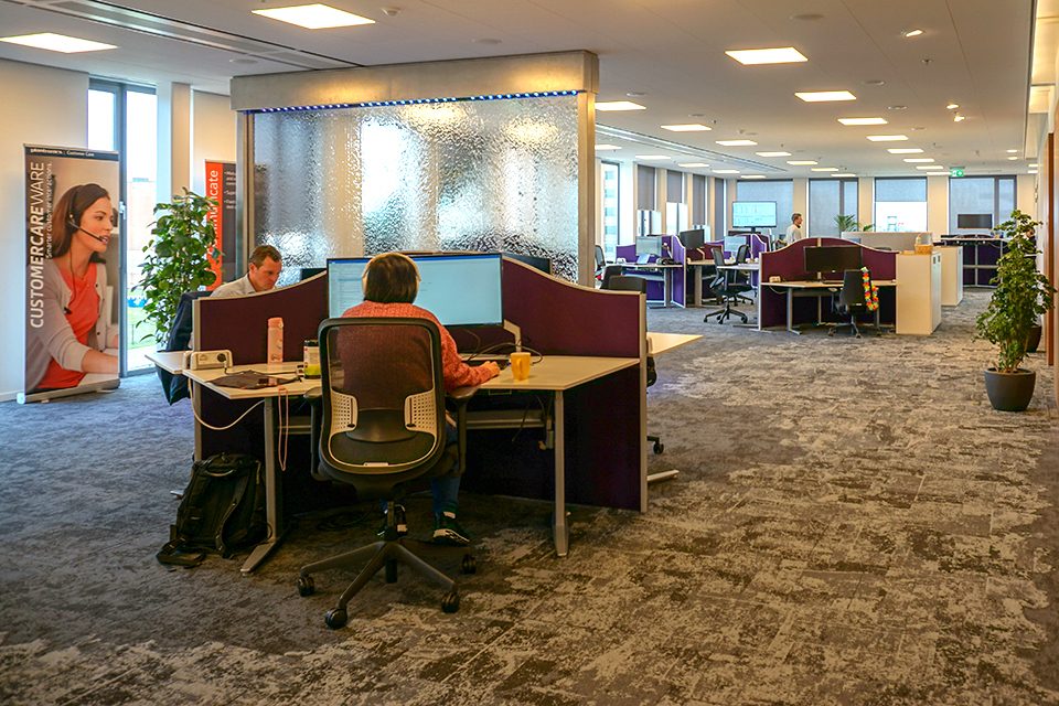 Так выглядит современный удобный офис образца 2019 года.