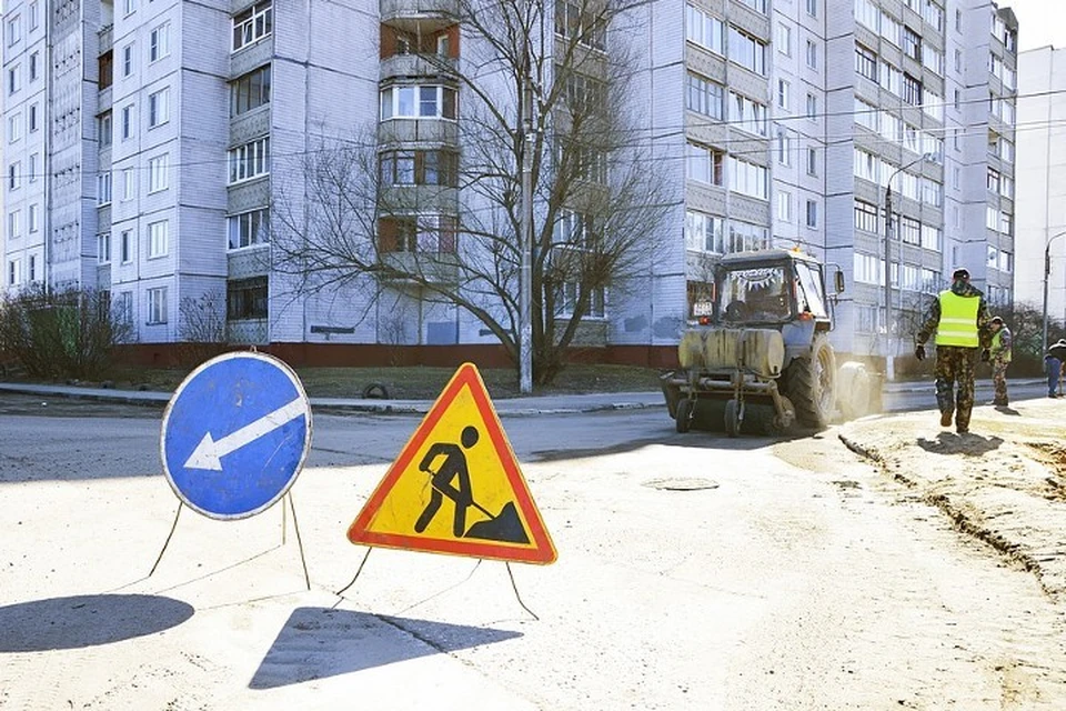 С городских улиц продолжают убирать смёт Фото: управление информации администрации Твери