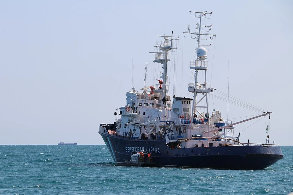 25 ноября 2018 года три корабля ВМС Украины незаконно пересекли российскую границу. Погоня за ними длилась 8 часов.
