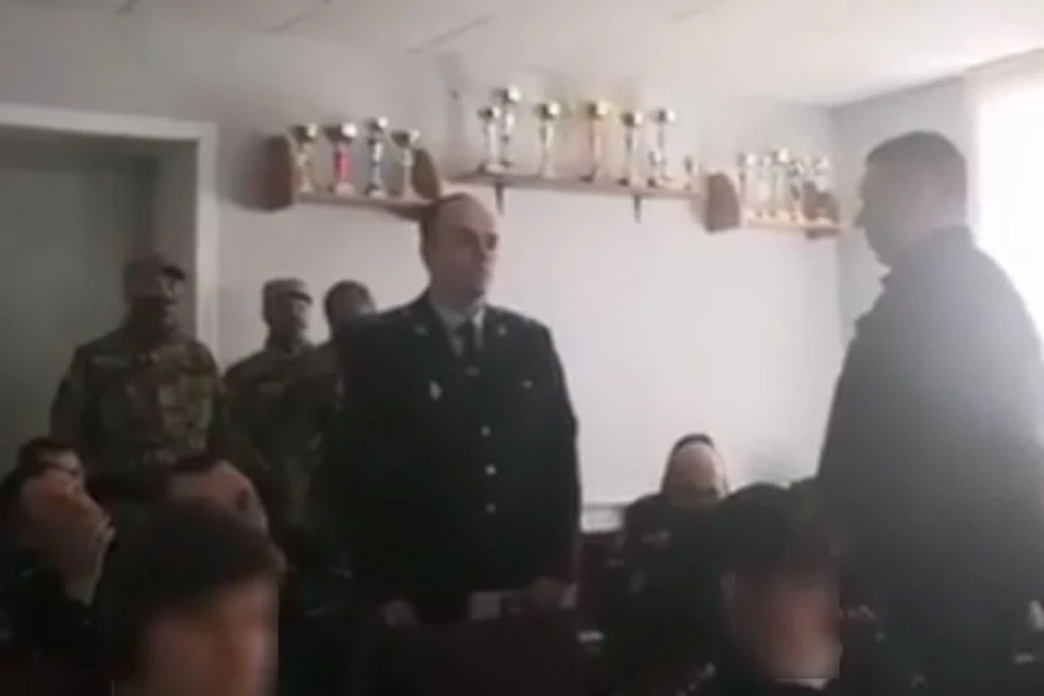 В Хабаровском крае сотрудники ФСБ во время урока против коррупции задержали начальника районного ГИБДД