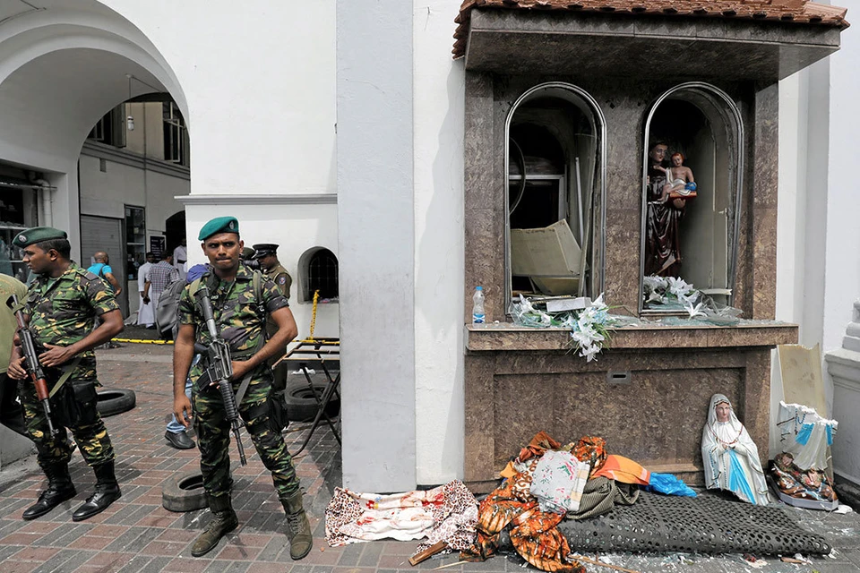 В Шри-Ланке прогремели семь взрывов.