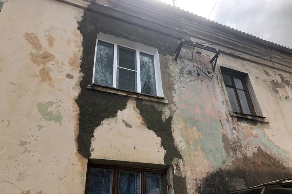 «Мы ждем, когда обвалятся наши дома»: соседи рухнувшего здания по улице Карельской в Хабаровске боятся за свои жизни