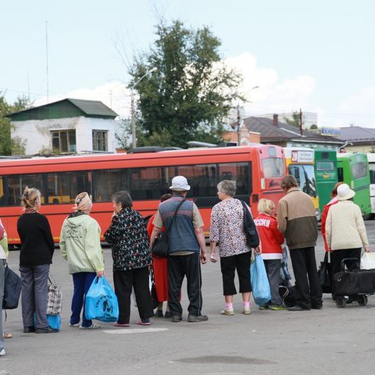 Как в Барнауле в Родительский день будет ходить транспорт - KP.RU