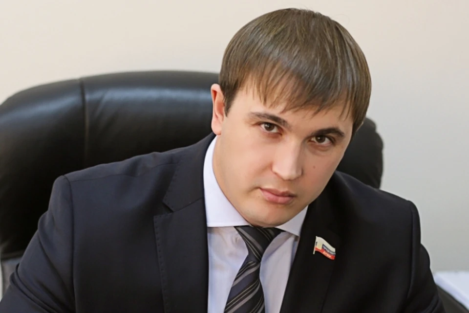 Сергей Седов уже помог некоторым горожанам решить их проблемы.