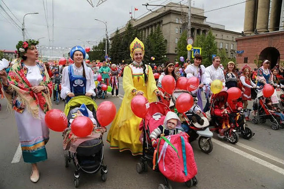 Было круто! В Красноярске прошел красочный детский карнавал