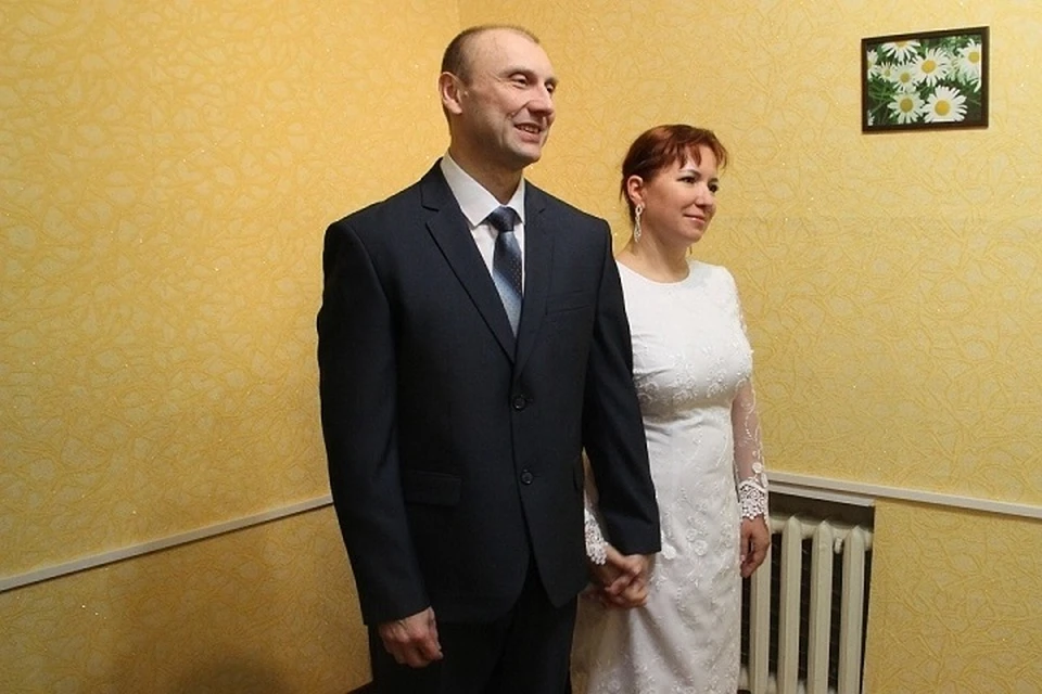Олег и Виктория на свадьбе. Фото из семейного архива