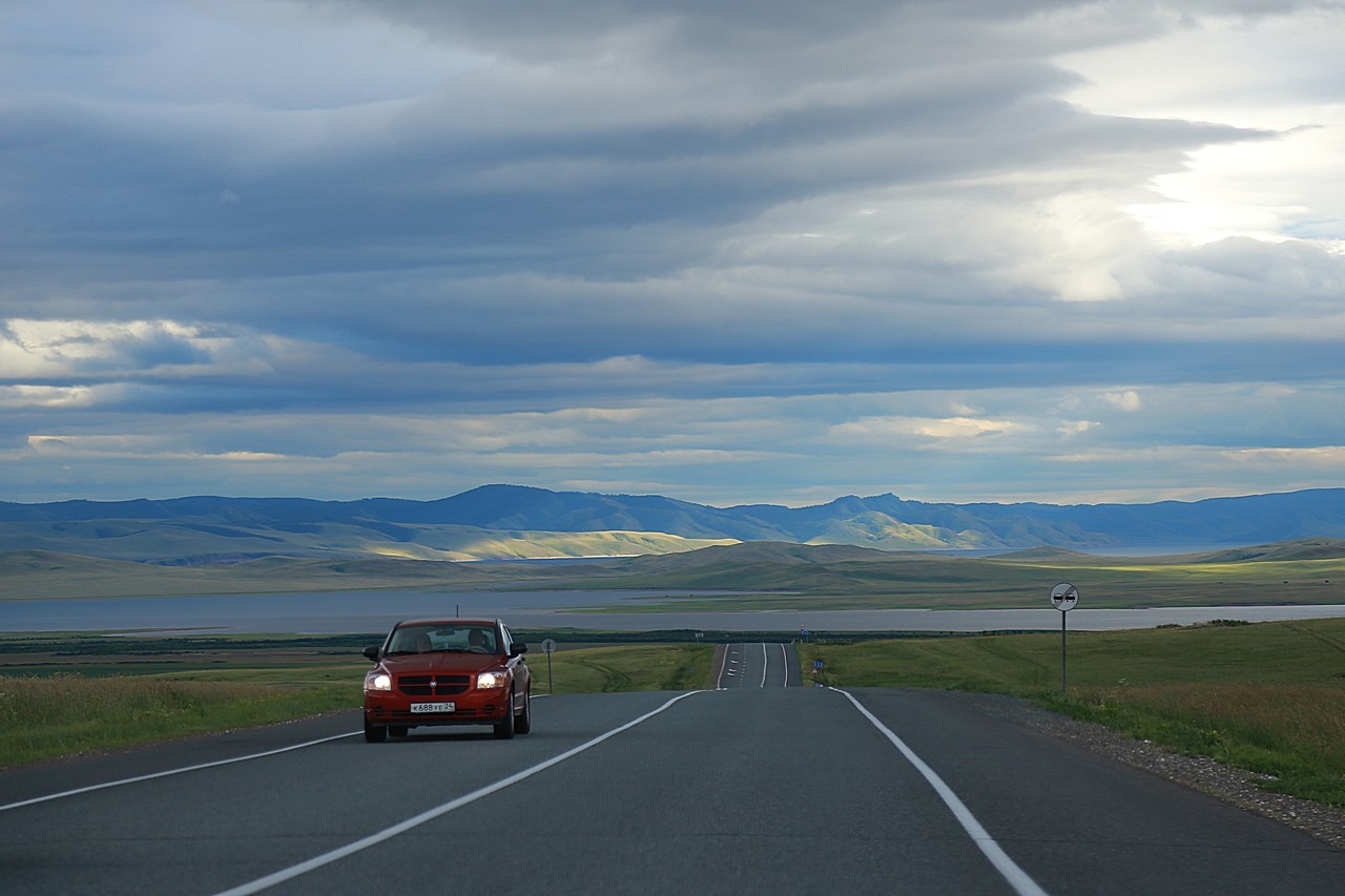 Туимский провал, ледяная пещера, озера, где никогда не тает снег: что посмотреть в Хакасии