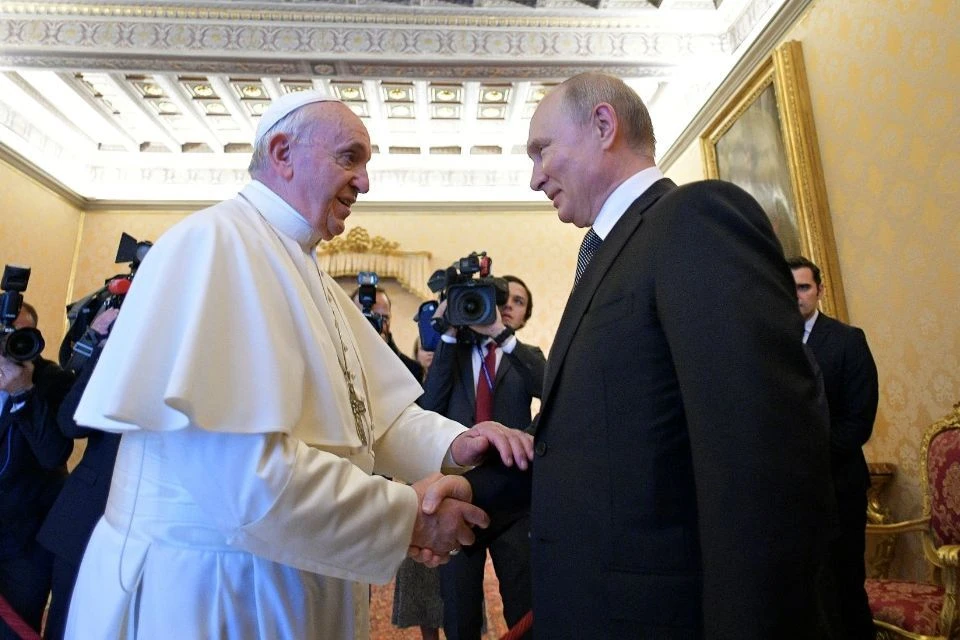 Путин привез Папе «Петра и Павла»