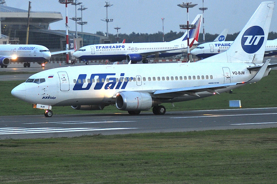 Самолет Boeing 737 авиакомпании Utair.