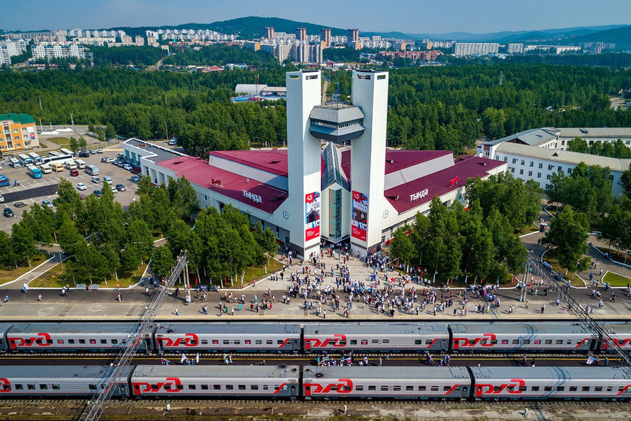 "Столица БАМа" Тында приукрасилась к юбилею, в частности модернизировали великолепный железнодорожный вокзал города. Фото: пресс-служба РЖД
