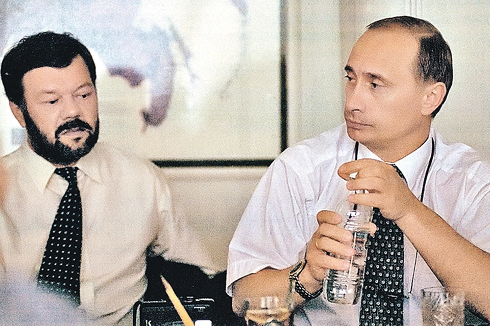 Владимир Путин и спецкор &quot;Комсомолки&quot; Александр Гамов. Фото: Евгений УСПЕНСКИЙ