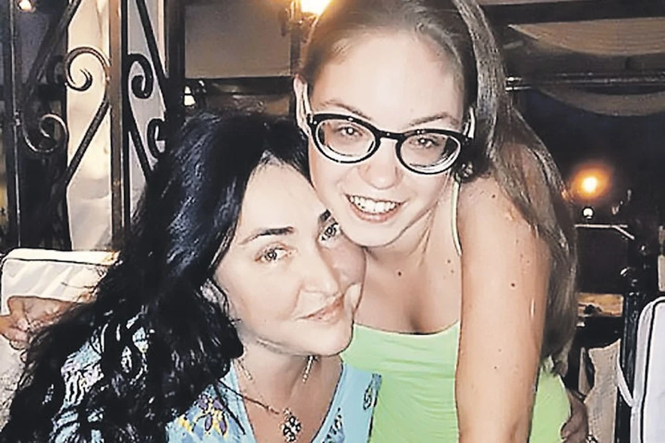 Дочь Лолиты и Александра Цекало Ева уже окончила первый курс Варшавского университета. Фото: instagram.com