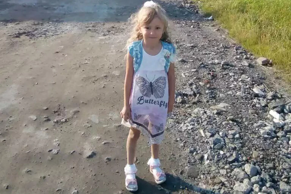 Спасенная 5-летняя Зарина Авгонова еле держалась на ногах