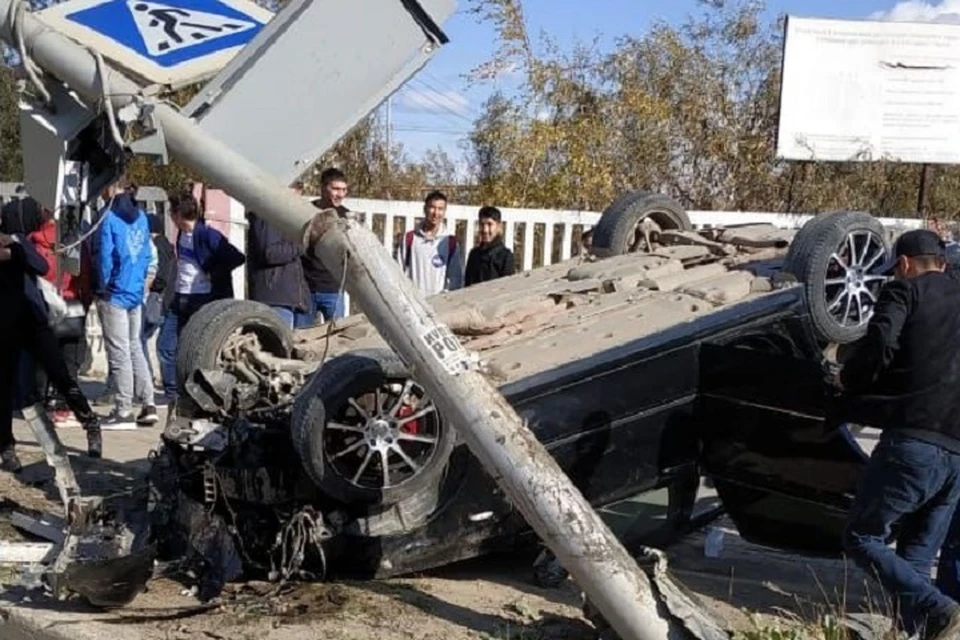 Водитель не справился со скоростью авто.
