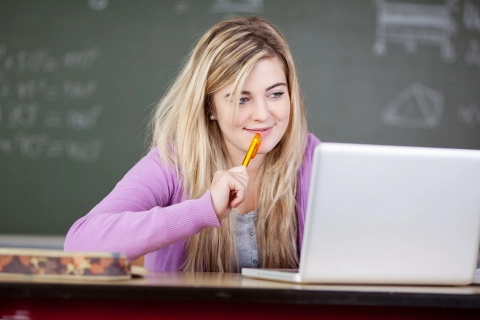 Сервис «МегаФон Образование» поможет онлайн-студенту выбрать подходящий ему курс, выстроить удобное время занятий и погрузиться в изучение материала.
