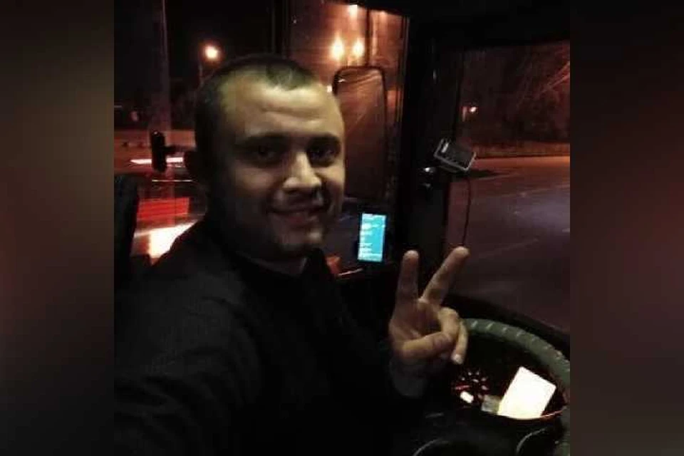 "Улыбаемся, выходим": видео с позитивным водителем автобуса порадовало иркутян. Фото: группа Вконтакте "ДТП 38"