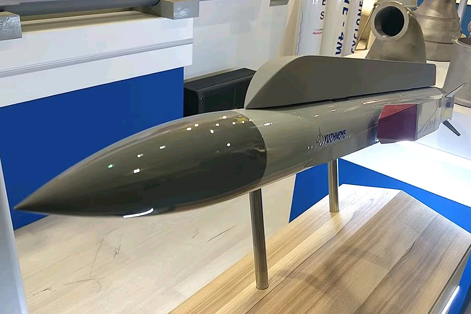 Макет ракеты "Блискавка" на выставке в Киеве.