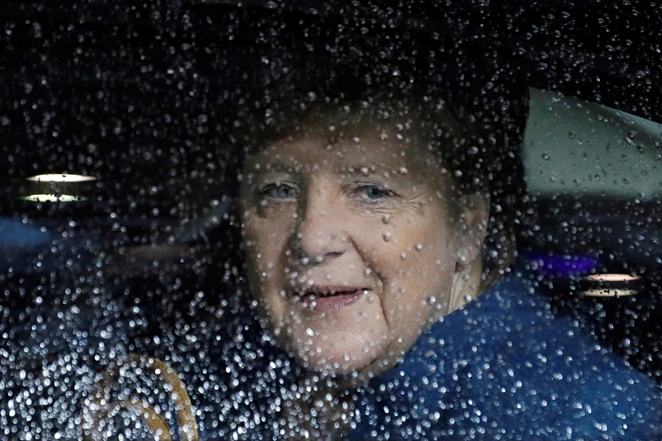Искать причины пробуксовки договоренностей Меркель следует в столице Украины