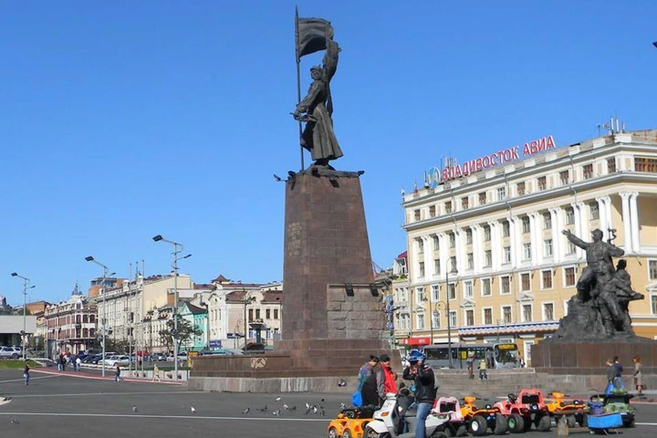 Памятник Борцам за власть Советов на Дальнем Востоке