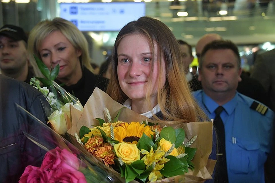 Россиянка Мария Бутина вернулась домой после 18 месяцев американской тюрьмы.
