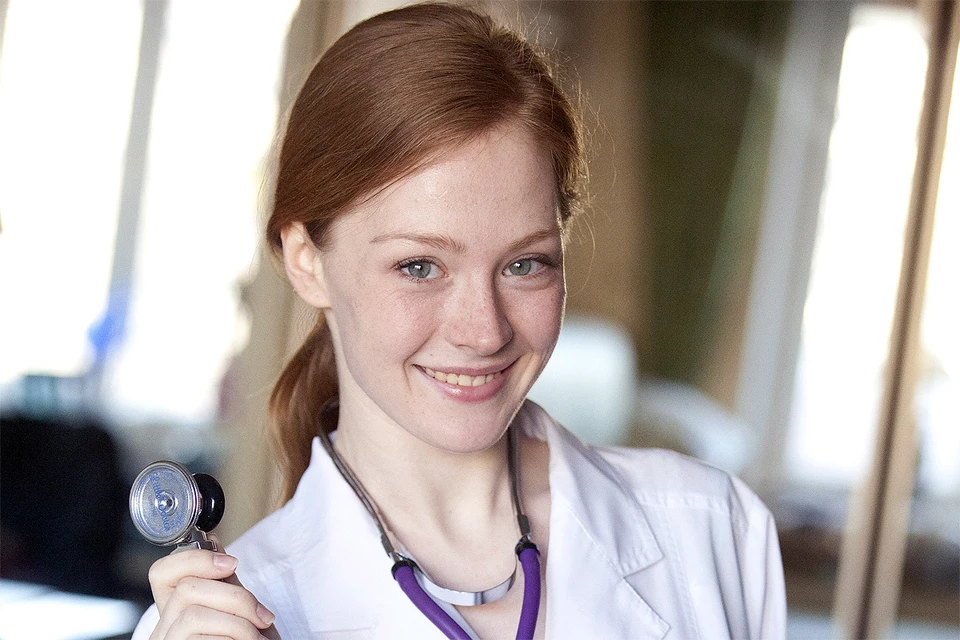 Согласно исследованию HeadHunter, врачи признаны самой счастливой профессией в России.