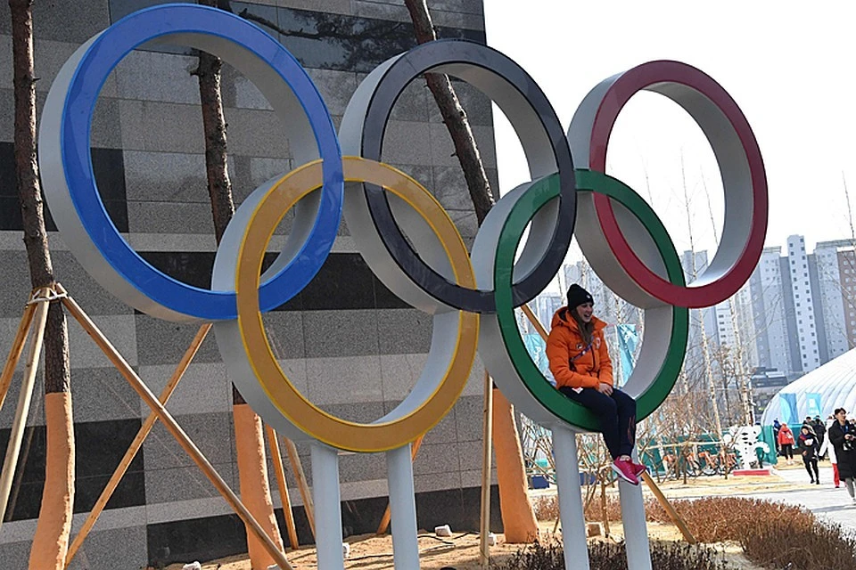 Первым пунктом МОК осудил любые манипуляции с допингом, назвав их оскорблением спортивного движения во всем мире