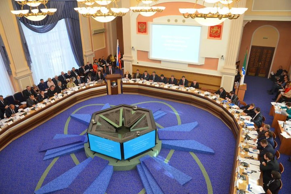Считать публичные слушания по проекту решения состоявшимися