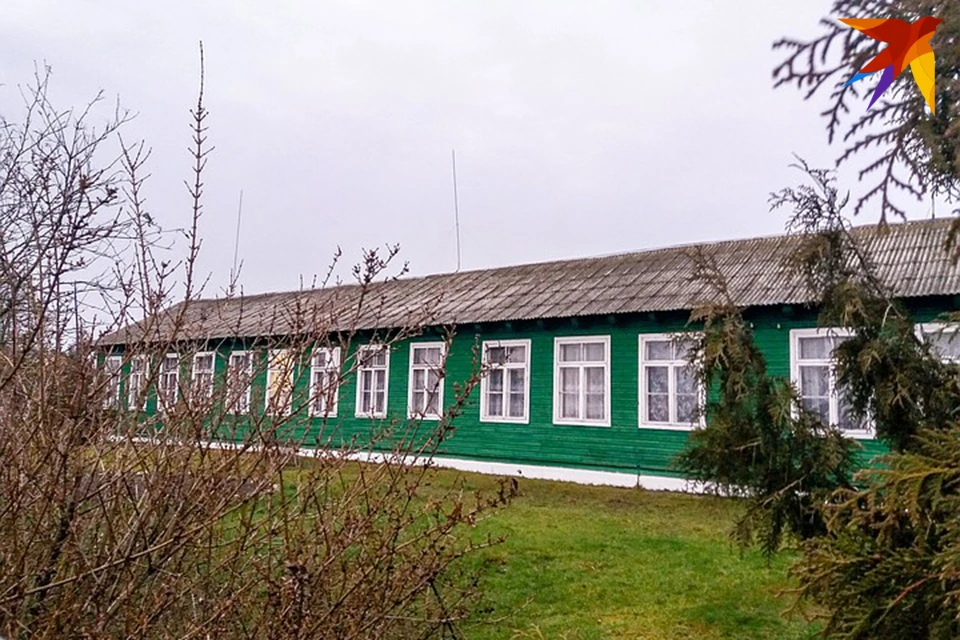 Жители Омеленца хотят, чтобы школу в их деревне не закрывали, а отремонтировали.