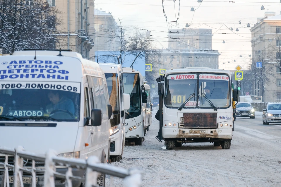 В Петербурге хотят отменить все маршрутки, включая те, что связывают город и Ленобласть.