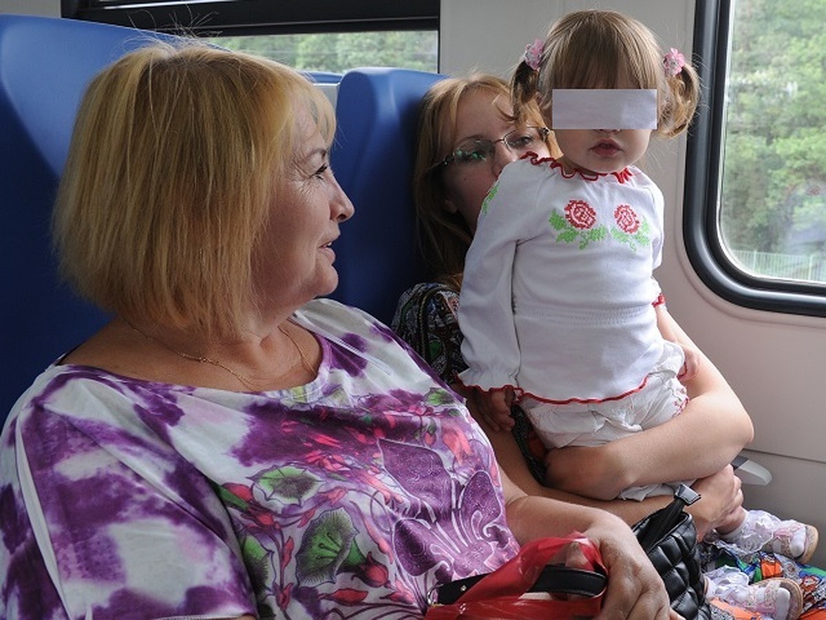 Скандалы в поездах из-за маленьких детей
