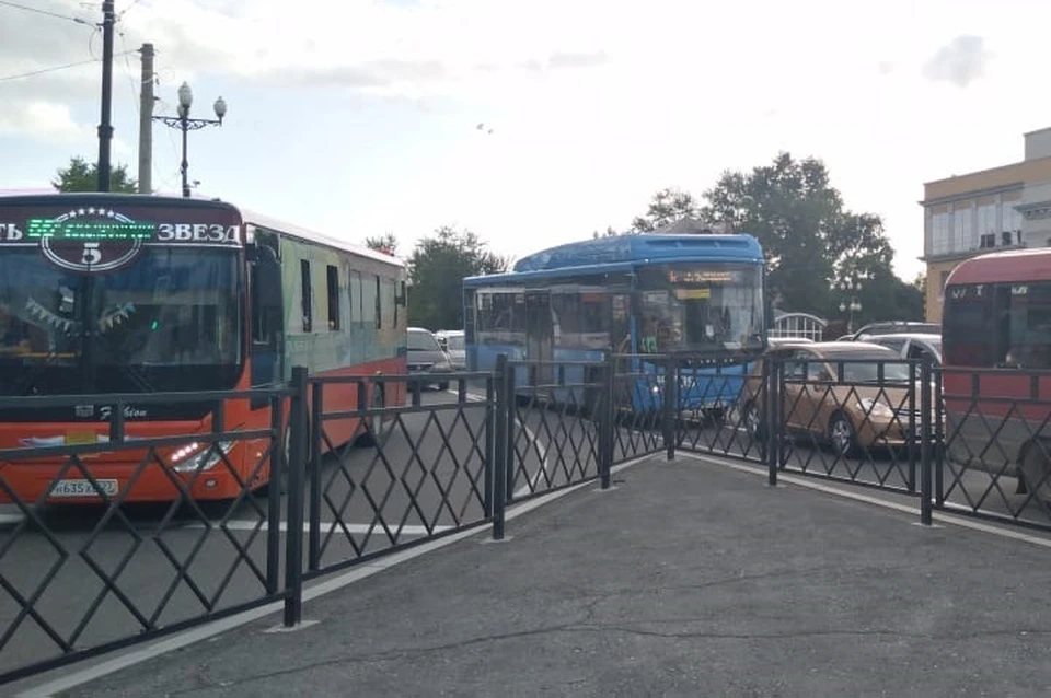 Автобусы ООО "Васильев" работают на городских и междугородних маршрутах.
