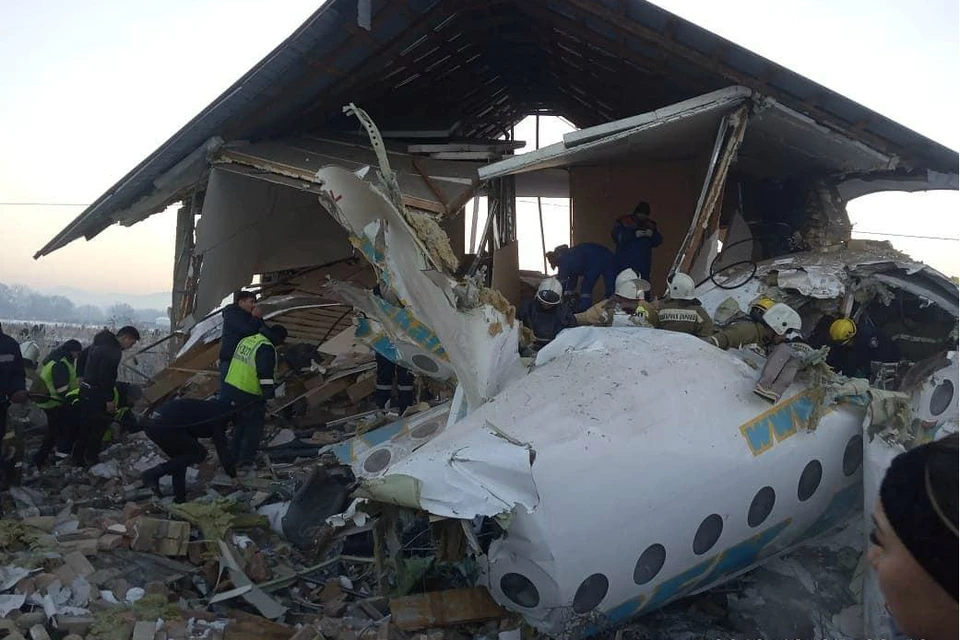 Опубликована хронология авиакатастрофы в Алма-Ате. Фото: МЧС Казахстана