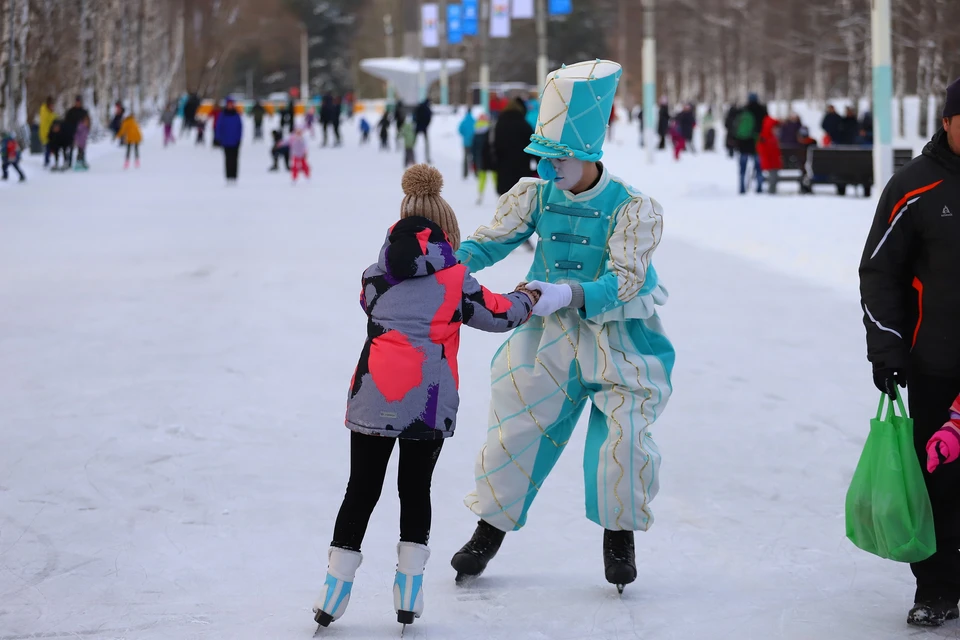 Катки в Ижевске 2020: где можно покататься на коньках детям и взрослым