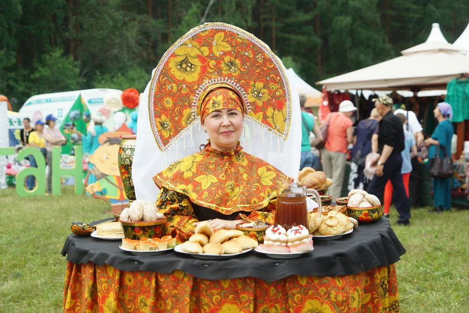 Самыми крупными мероприятиями станут X Санкт-Петербургский Фестиваль культуры народов Кавказа и Санкт-Петербургский Бал национальностей.