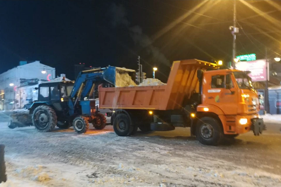 В ночь на 10 января с улиц вывезено более шести тысяч кубометров снега