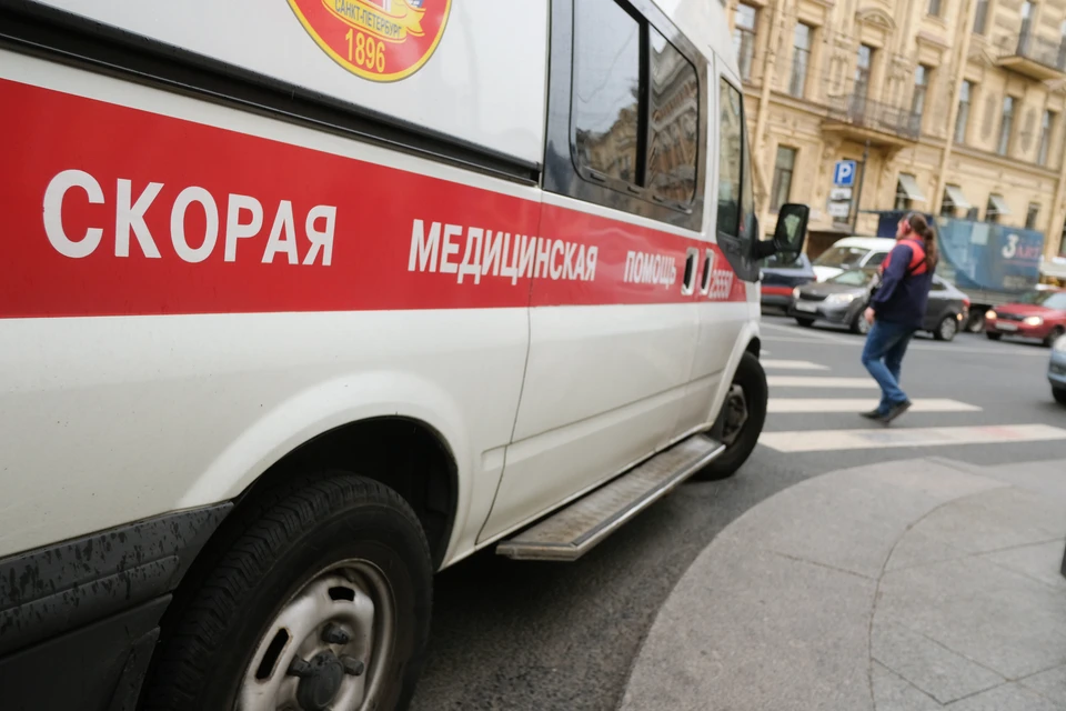Девочку госпитализировали с сильным отравлением лекарственными препаратами.