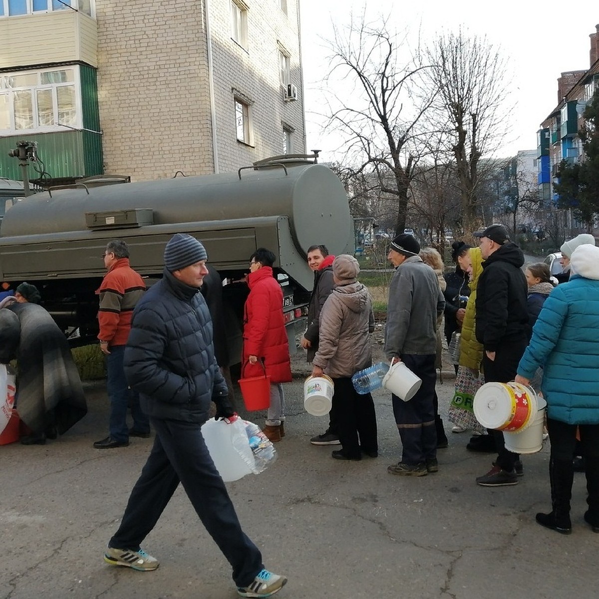 В Майкопе из-за малоснежной зимы воду дают по часам - KP.RU