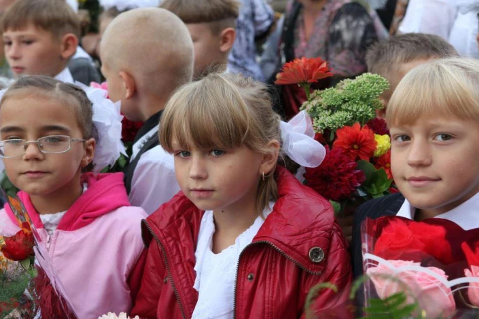 Первоклассники будут зачисляться в школы по месту регистрации