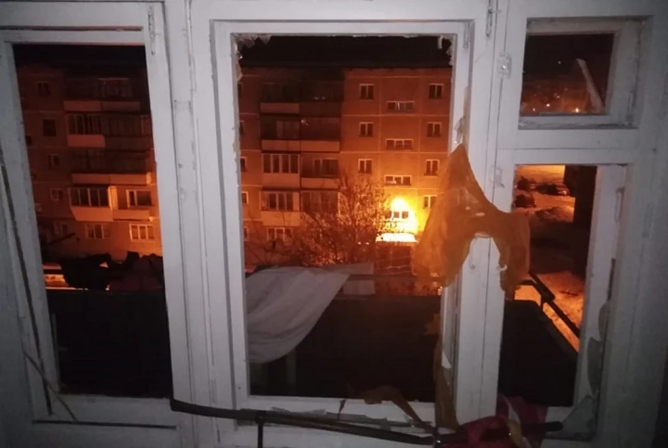 В пятиэтажке произошел мощный хлопок газа. Фото: пресс-служба МЧС по Свердловской области