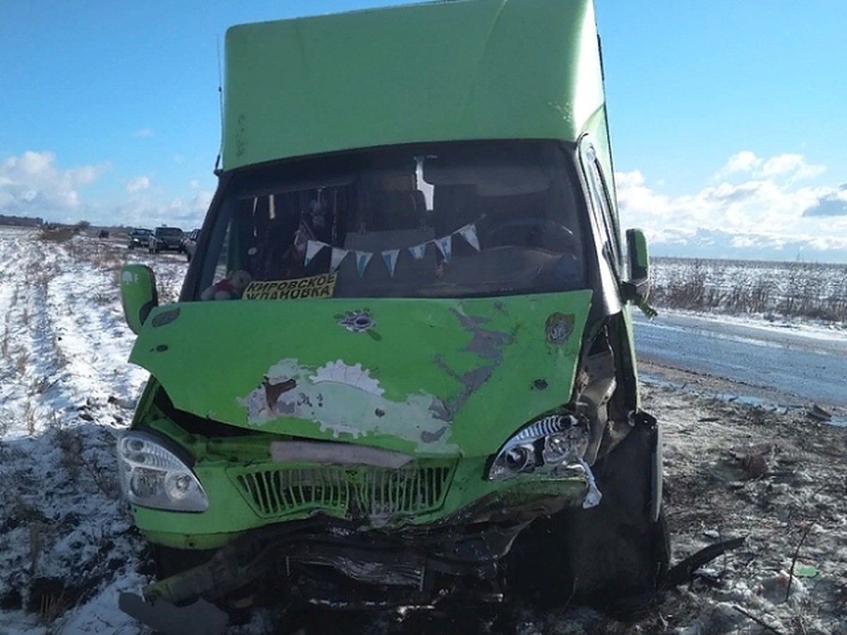 В страшной аварии пострадали пять человек: В Шахтерском районе машины  столкнулись «лоб в лоб» - KP.RU