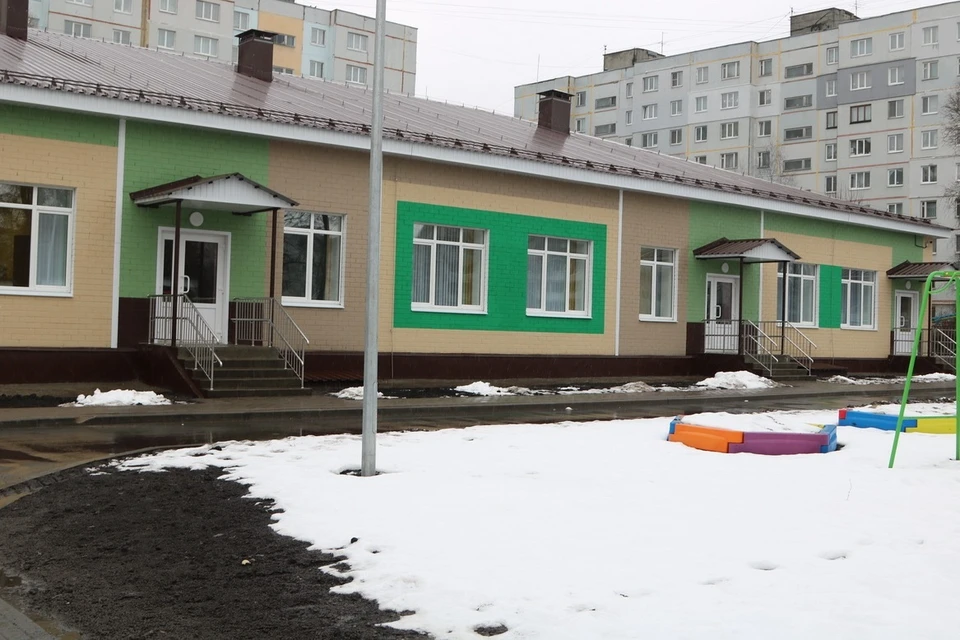 С открытием 6 ясельных пристроек и 1 детского сада в городе появятся 530 дополнительных мест для малышей.