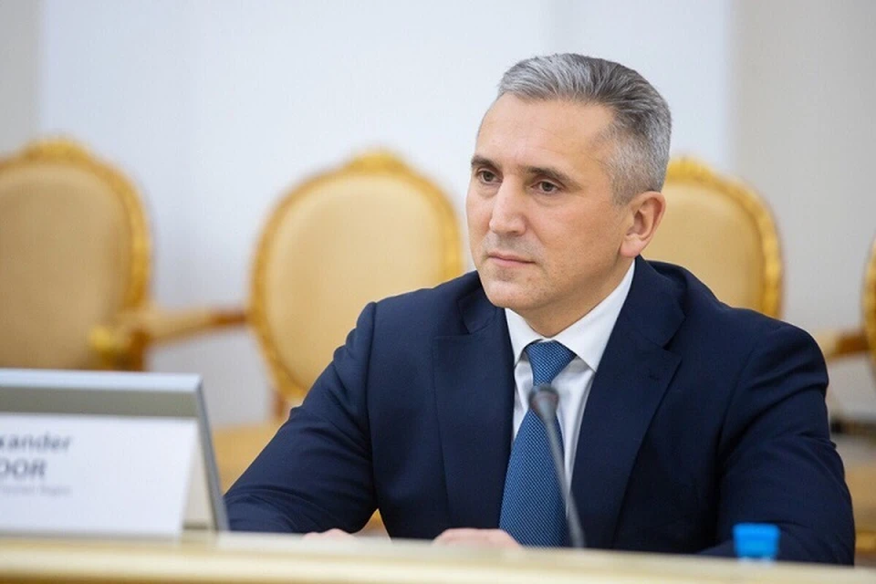 Александр Моор проводит оперативный штаб по предупреждению распространения коронавируса в Тюменской области