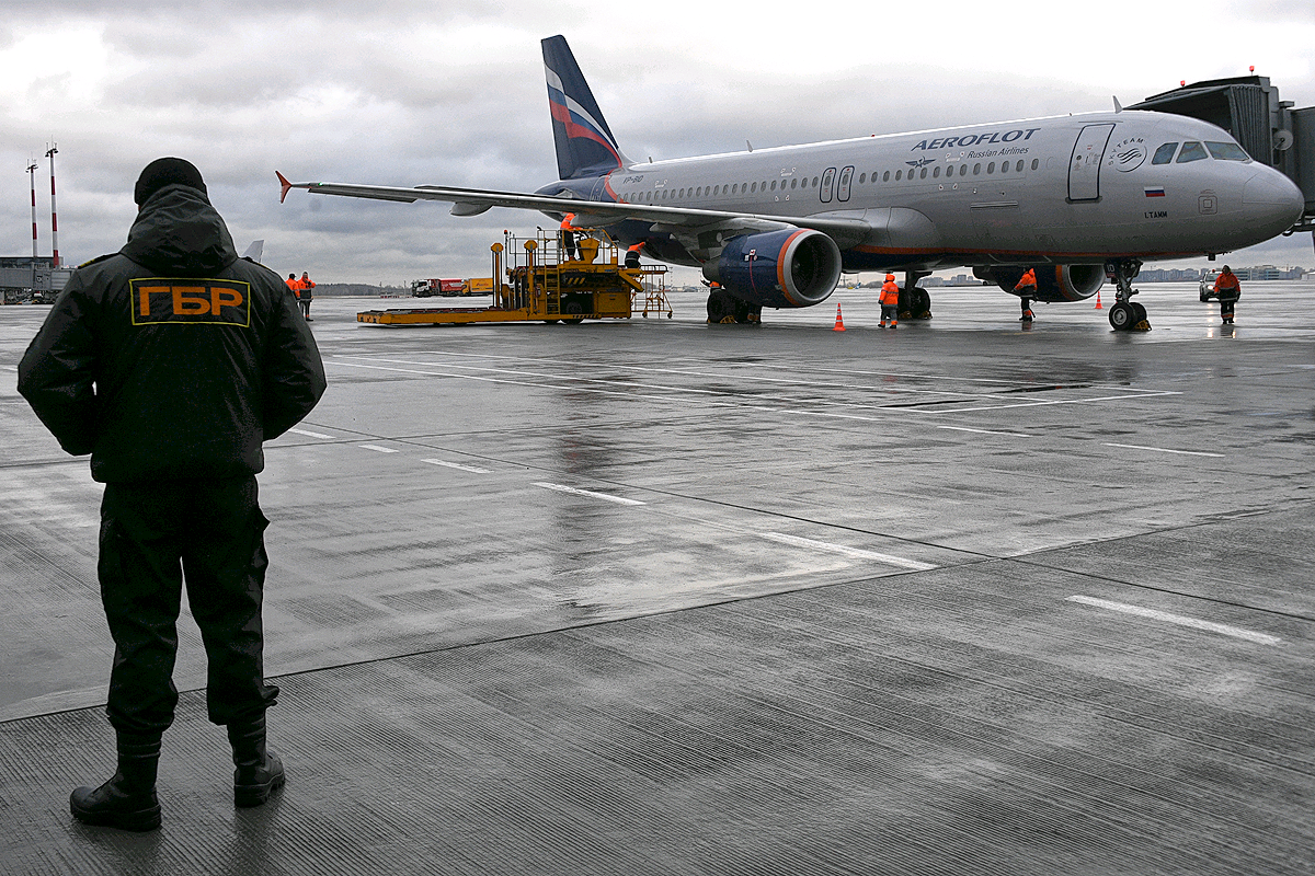 Самолеты в москве сегодня. Air China в Шереметьево. Аэрофлот рейсы в Китай. Трансферный рейс.