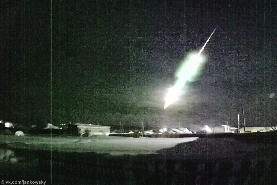 На фото — трек метеора от самой яркой вспышки. Фото: Илья Янковский/vk.com