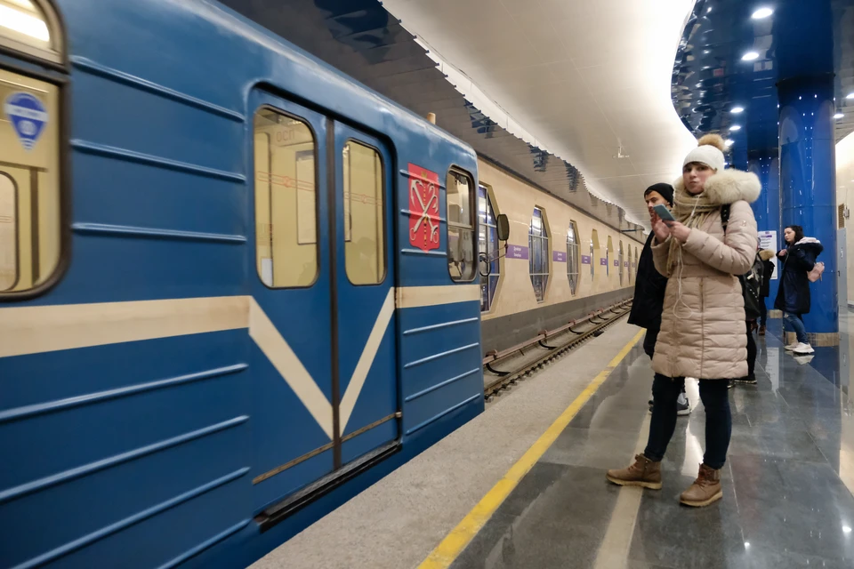 В Петербургском метрополитене объяснили как формируется график движения поездов