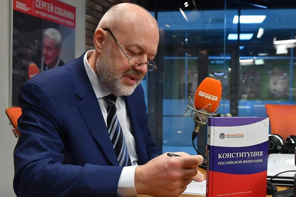 Глава думского комитета по госстроительству и законодательству Павел Крашенинников