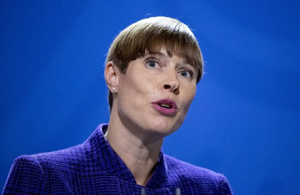 Глава Минобороны Эстонии посоветовал Кальюлайд не ехать в Москву на 9 Мая