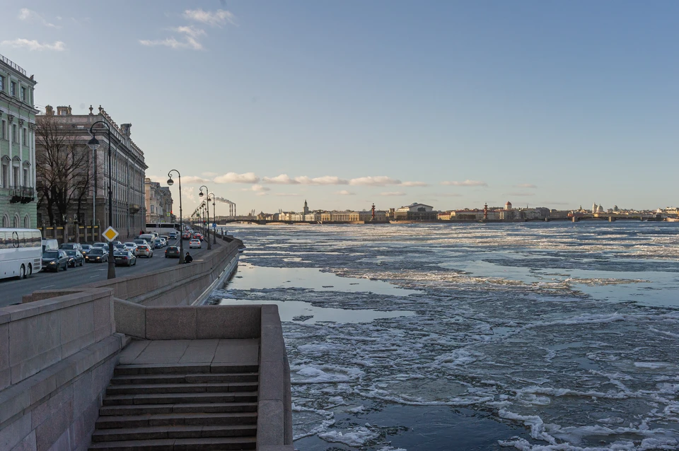 12 февраля в Петербурге до +3 градусов и снег с дождем.