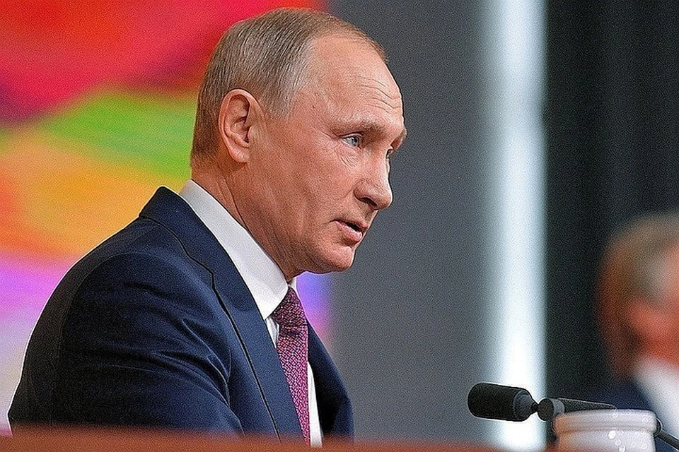 Путин заявил о поступлении 500 проектов поправок в Конституцию.