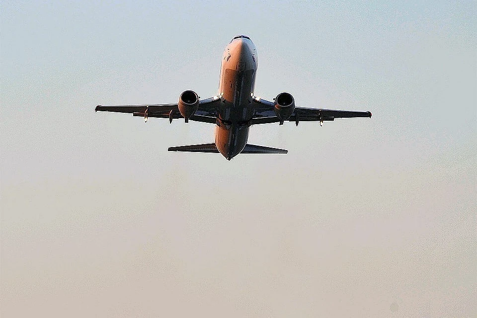 Самолет приземлился в аэропорту Внуково